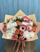 Букет цветов из:  Розы, Герберы и Хризантемы в Доры