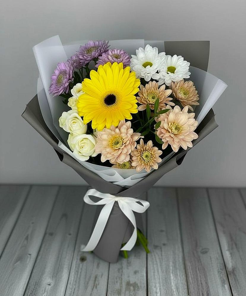 Букет цветов из: Розы, Герберы и Хризантемы в Доры
