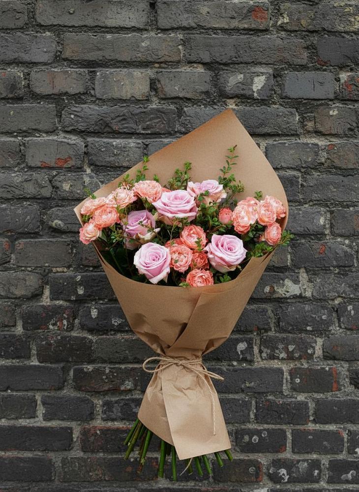 Букет цветов из: Розы в Доры