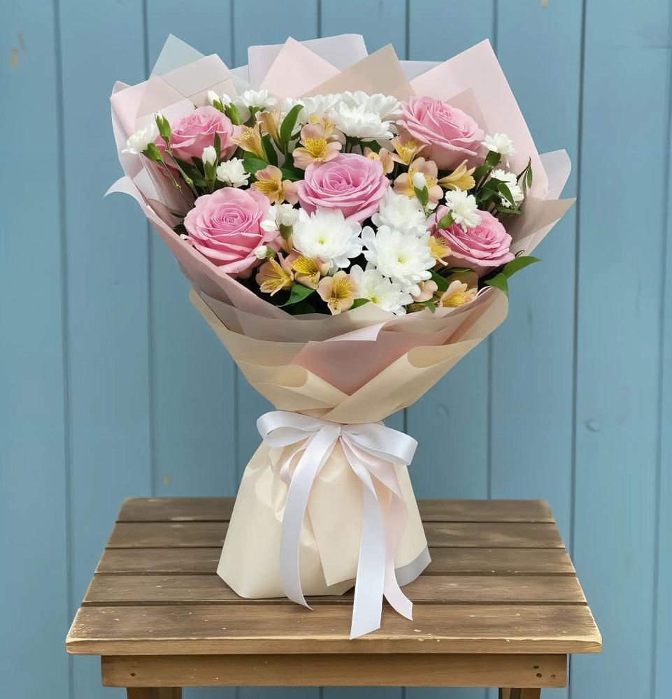 Букет цветов из: Гвоздики, Орхидеи и Розы в Доры