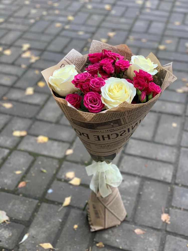 Букет цветов из: Розы в Доры