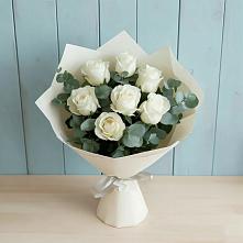 Букет Белые розы в Эвкалипте в Доры