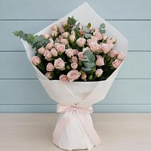 Букет цветов из:  Розы в Доры