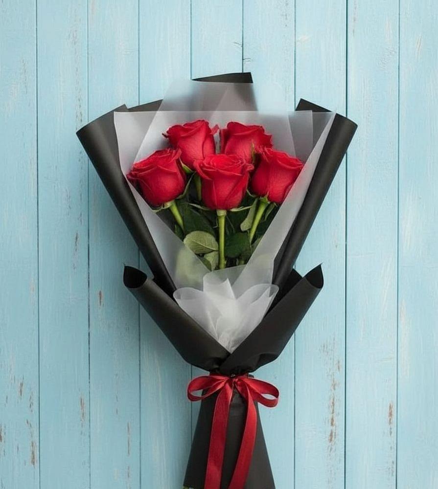 Букет цветов из: Розы в Доры