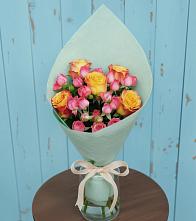 Букет цветов из:  Розы в Доры