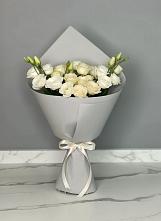 Букет цветов из:  Розы и Лизиантусы в Доры